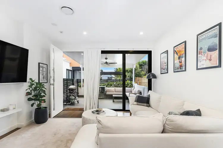 8/6 Durbar Avenue, Kirrawee NSW 2232
