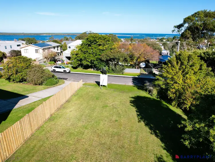 27 Bruce Street, Inverloch VIC 3996