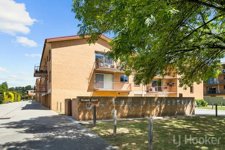 10/17 Mowatt Street, Queanbeyan NSW 2620