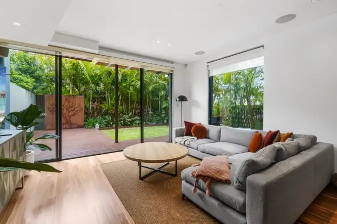 1/112 Ocean Street, Narrabeen NSW 2101