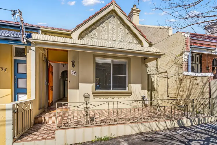 32 Pemell Street