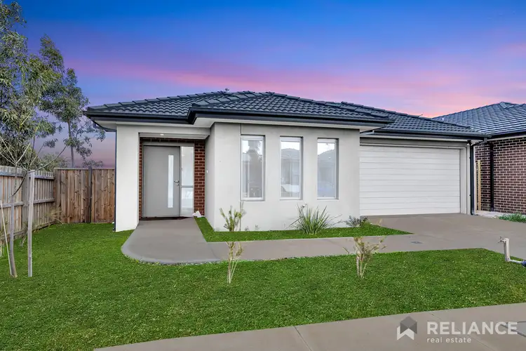 Second view of Homely house listing, 8 Octavia Place, Strathtulloh VIC 3338
