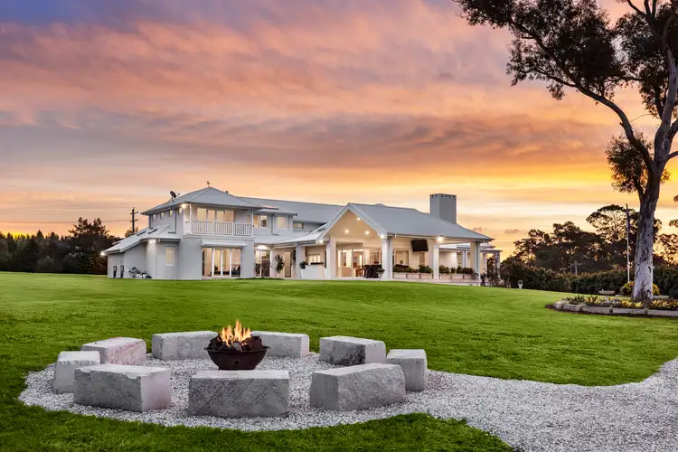 1 Tanilba Place, Kenthurst NSW 2156
