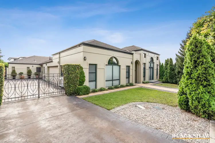 3 Deane Street