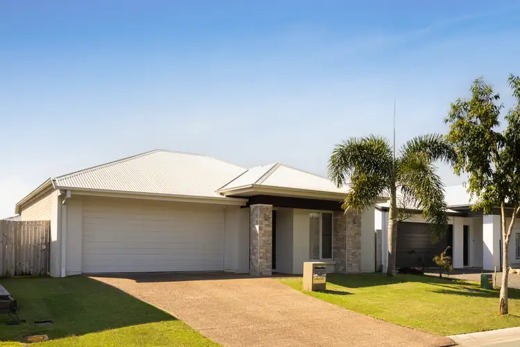 86 Spinnaker Boulevard