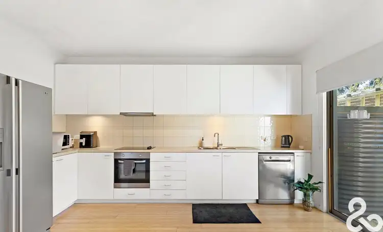 Second view of Homely house listing, 5 Waxflower Crescent, Bundoora VIC 3083