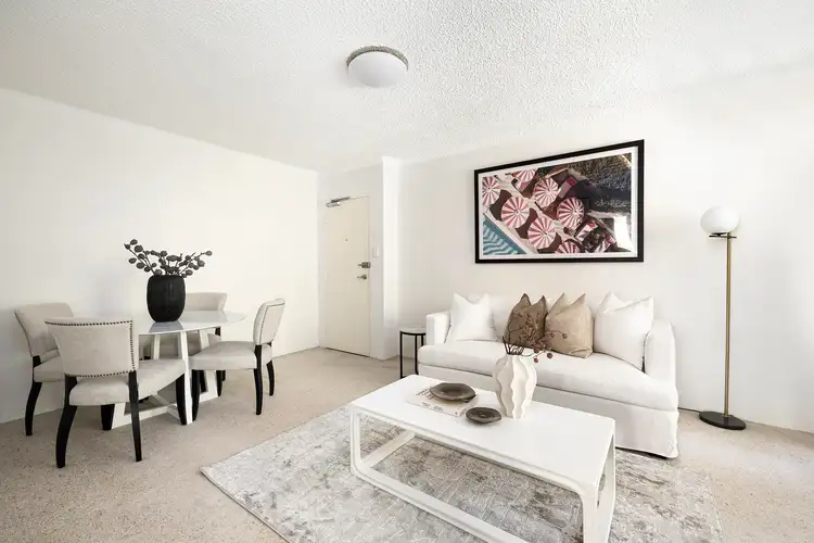 19/14-16 Stuart Street