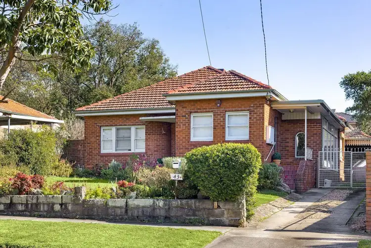 43 Pemberton Street