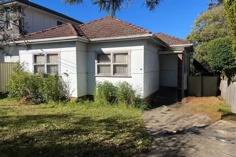 12 Larcombe Street, Regents Park NSW 2143