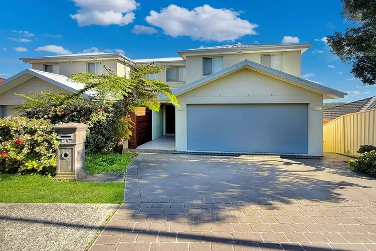 3a Cowal Court