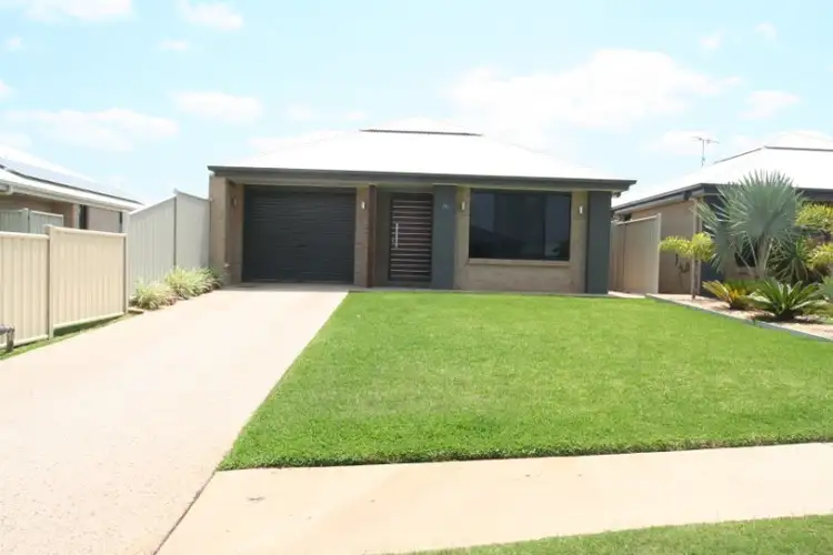 7B Desgrand Street, Emerald QLD 4720