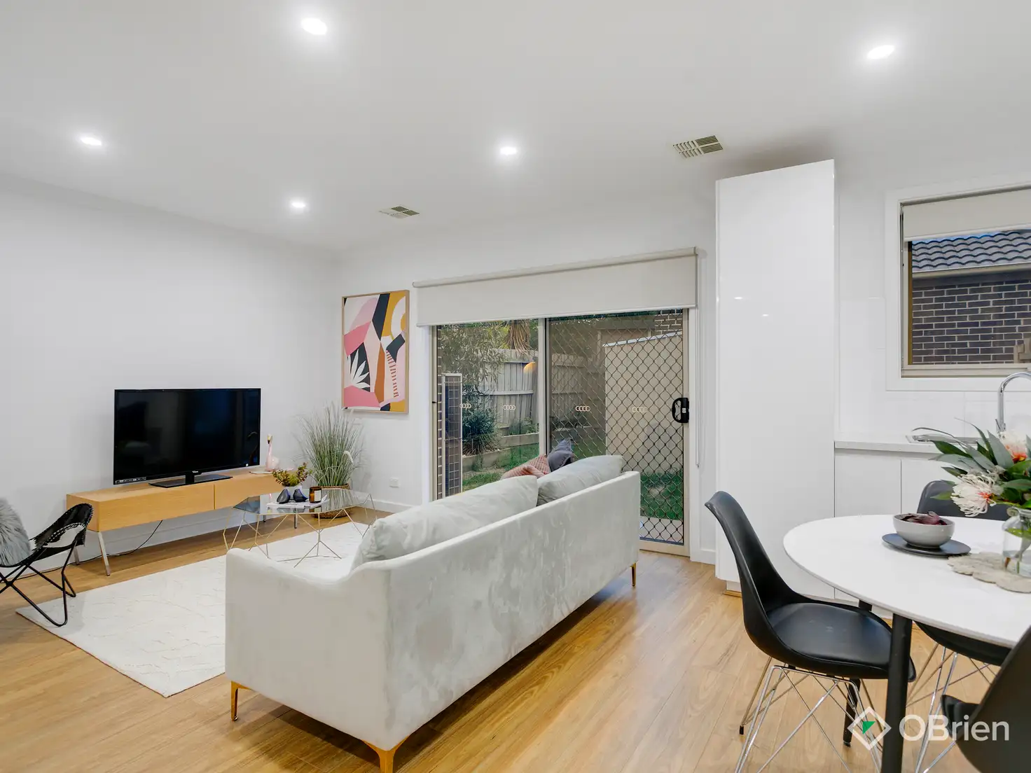 Main view of Homely townhouse listing, 1/28 Woodbine Grove, Chelsea VIC 3196