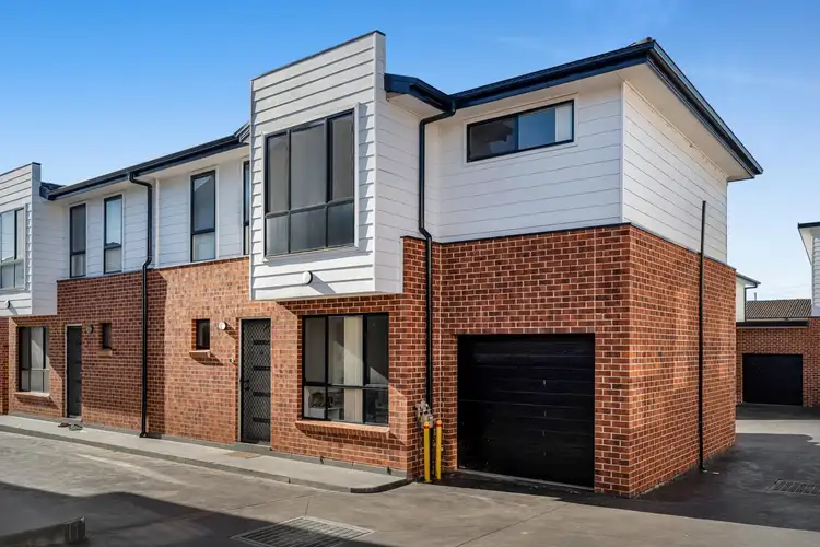 14/8 Cumberland Road, Ingleburn NSW 2565