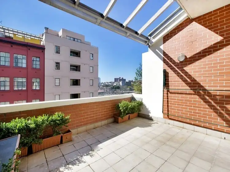 37/27-31 Regent Street