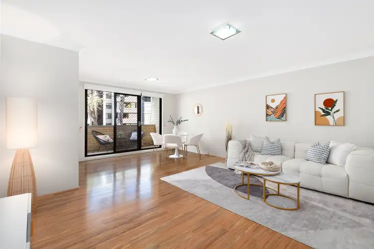 5/315-317 Burns Bay Road