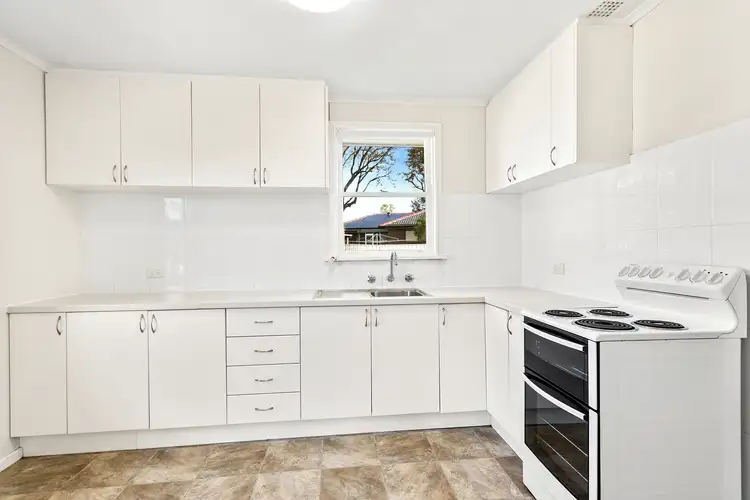 23 Eleebana Crescent, Koonawarra NSW 2530