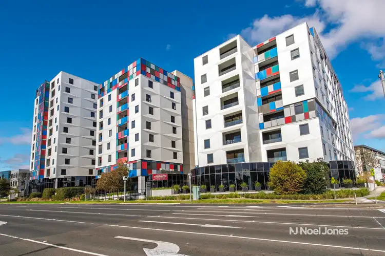 305/400 Burwood Highway