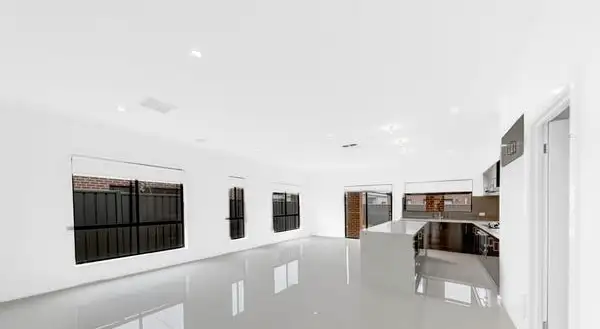 Second view of Homely house listing, 5 Maribyrnong Way, Cobblebank VIC 3338