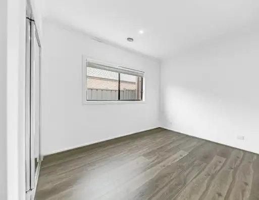 Fifth view of Homely house listing, 5 Maribyrnong Way, Cobblebank VIC 3338