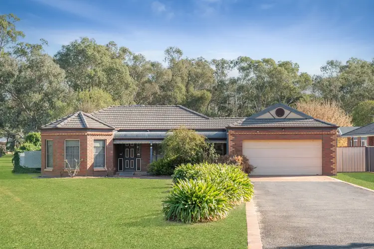 50-52 Strickland Street, Ascot VIC 3551
