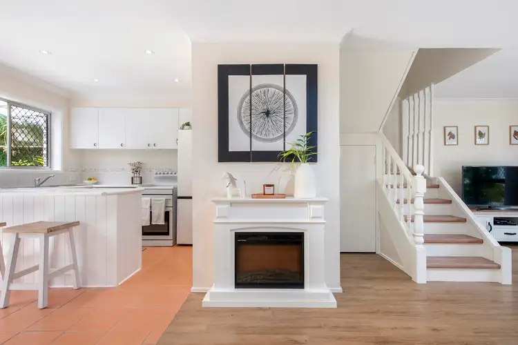 Second view of Homely semi-detached listing, 1/5 Lindal Street, Ashmore QLD 4214