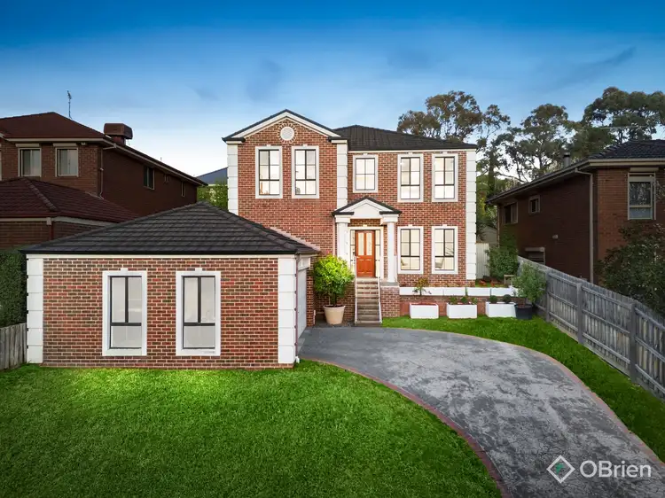 17 Scarborough Road, Vermont South VIC 3133
