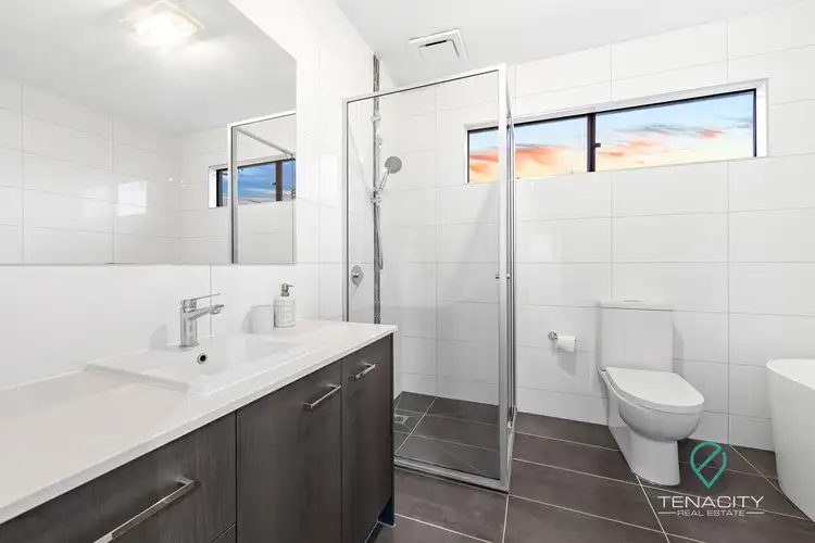 Seventh view of Homely house listing, 2/112 George Street, St Albans VIC 3021