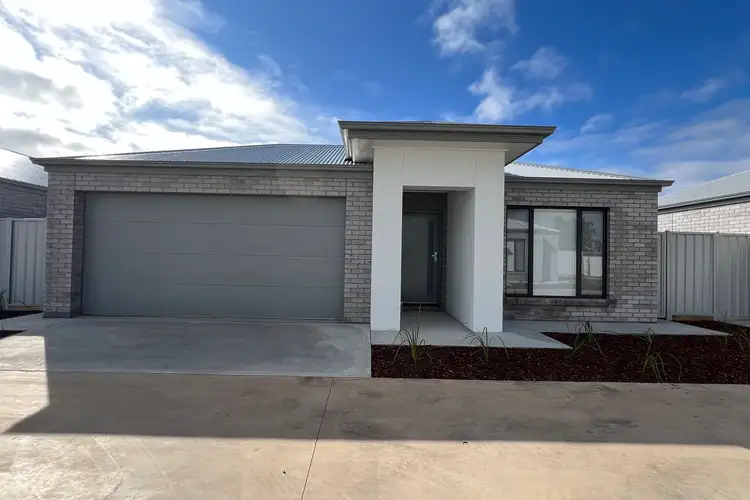 4/6 Giovanna Court, Irymple VIC 3498