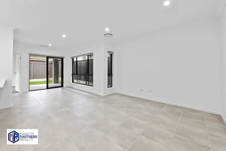 42 Depot Circuit, Werrington NSW 2747