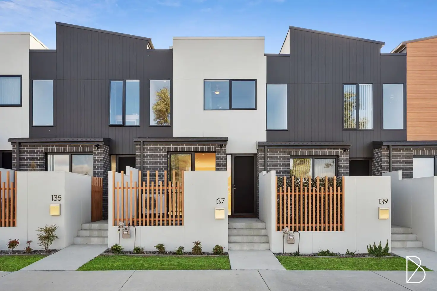 Main view of Homely townhouse listing, 137 Sutherland Crescent, Taylor ACT 2913