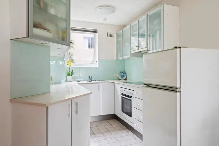 3/2 Campbell Parade, Manly Vale NSW 2093
