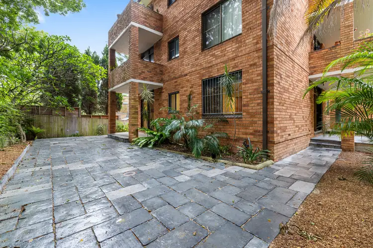 Main view of Homely apartment listing, 2/39 Onslow Street, Rose Bay NSW 2029