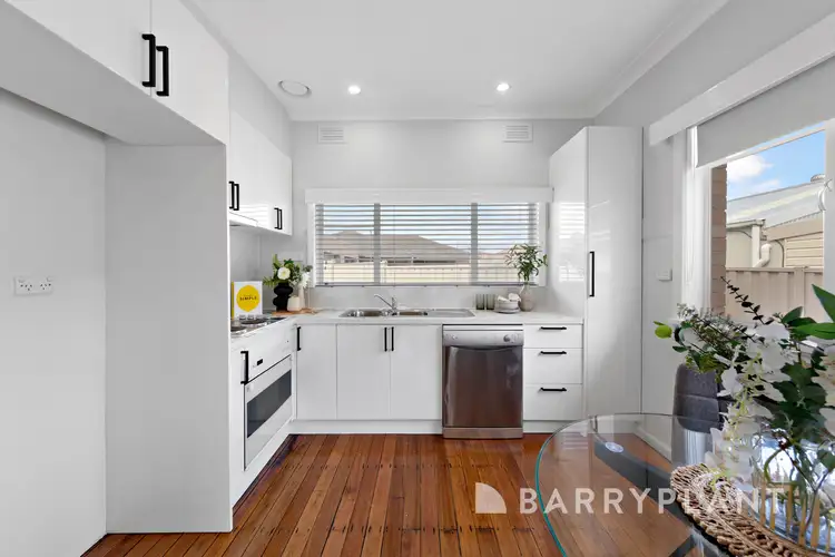 Sixth view of Homely unit listing, 1/10 Lester Avenue, St Albans VIC 3021