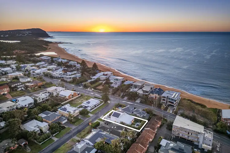 4 Renown Street, Wamberal NSW 2260