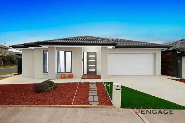 47 Atherstone Boulevard, Strathtulloh VIC 3338