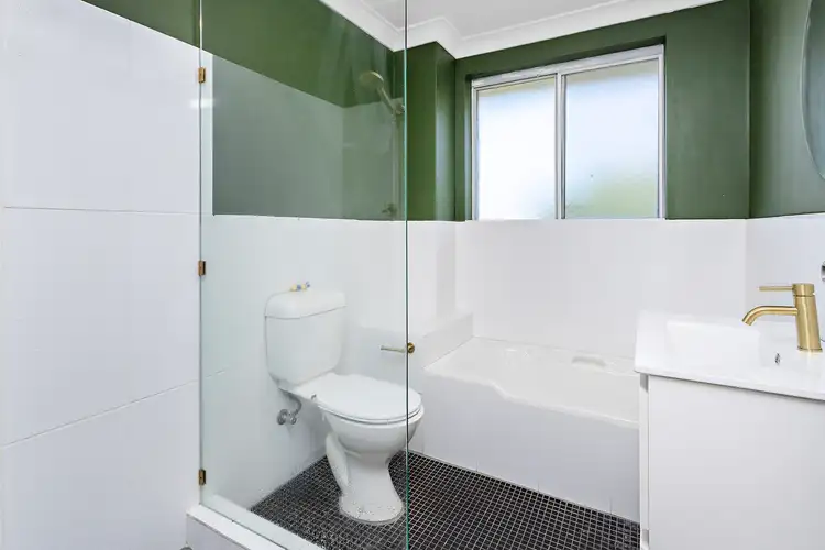 Sixth view of Homely unit listing, 4/70-72 Collins Street, Corrimal NSW 2518