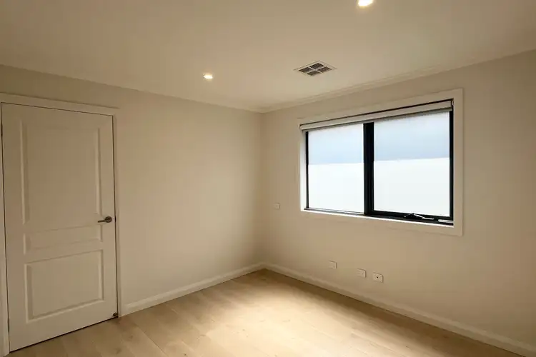 Fourth view of Homely townhouse listing, 1/10 Pine Street, Hawthorn VIC 3122