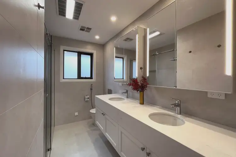 Fifth view of Homely townhouse listing, 1/10 Pine Street, Hawthorn VIC 3122