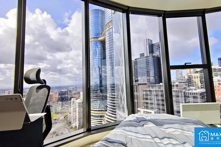 2809/23 Mackenize Street, Melbourne VIC 3000