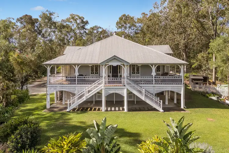 28 Springbook Court