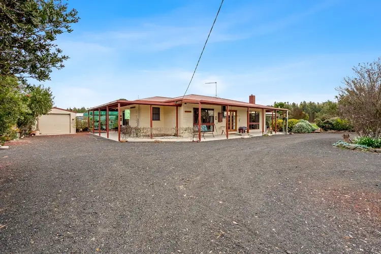 915 Coradjil Road, Simpson VIC 3266