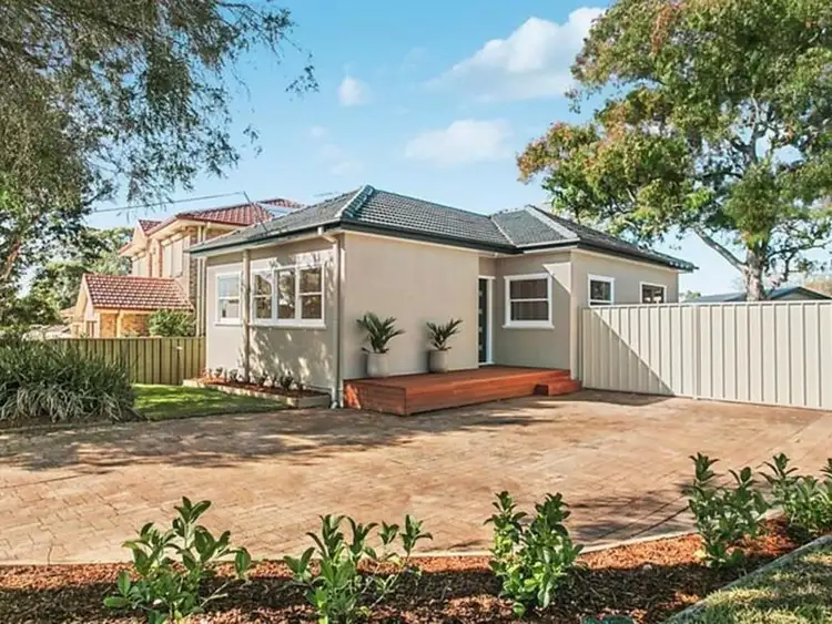 6 Flamingo Place, Pendle Hill NSW 2145