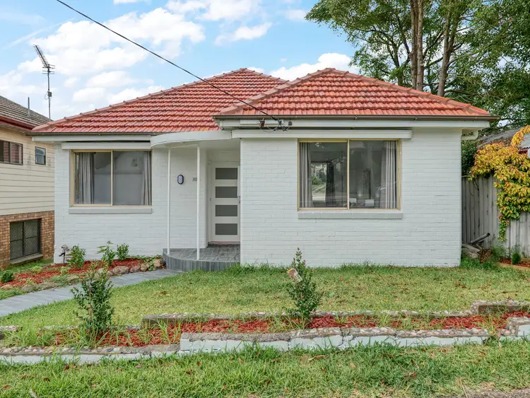 102 Maud Street, Waratah NSW 2298