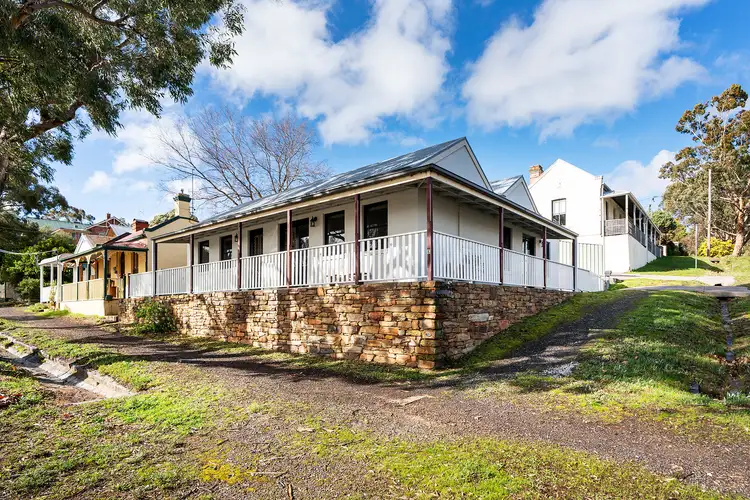 82 Hargraves Street, Castlemaine VIC 3450