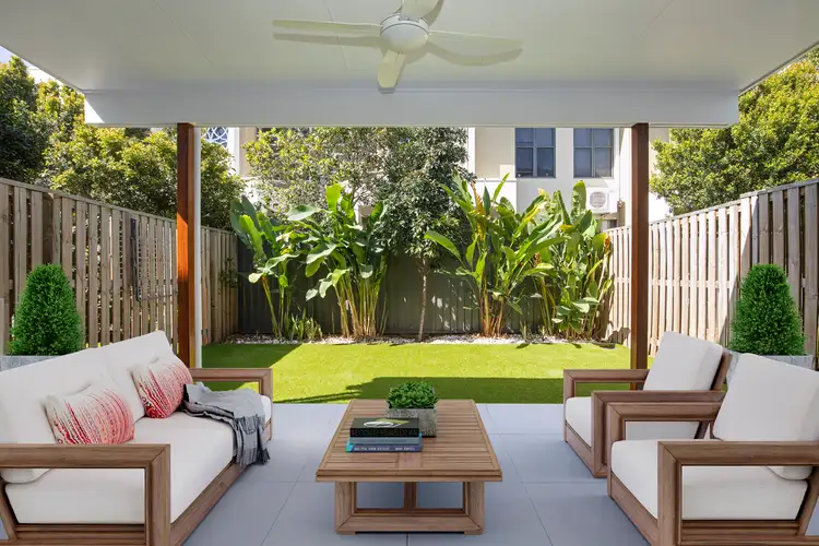 3/35 Sickle Avenue, Hope Island QLD 4212