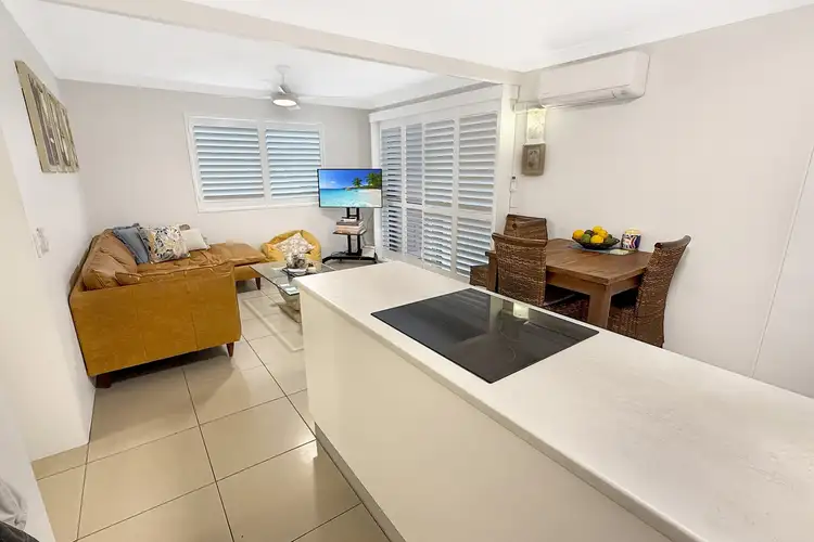 Third view of Homely unit listing, 6/5 Richards, Maroochydore QLD 4558