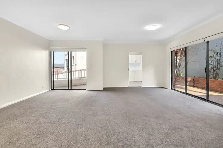 8/73 Lower Bent Street, Neutral Bay NSW 2089
