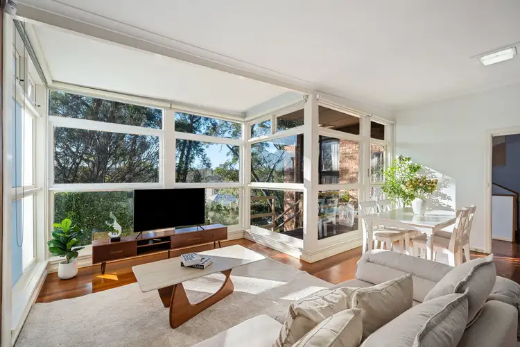 100 Woonona Avenue, Wahroonga NSW 2076