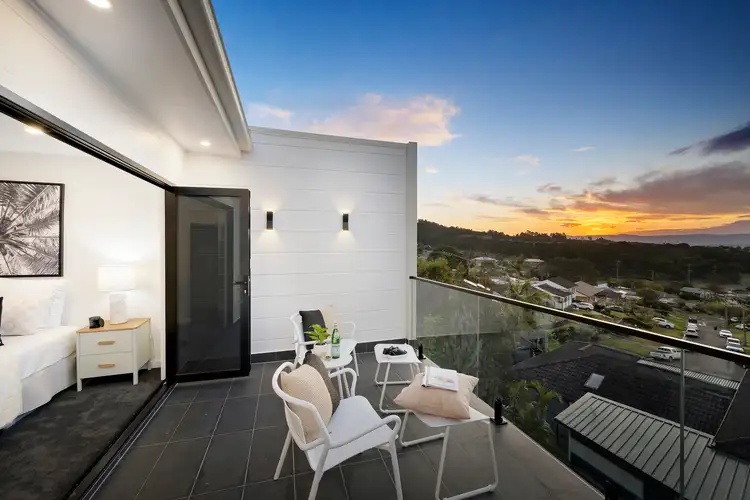 10B Amsdale Avenue, Macquarie Hills NSW 2285