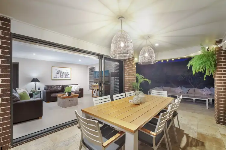 5 Mistview Circuit, Forresters Beach NSW 2260